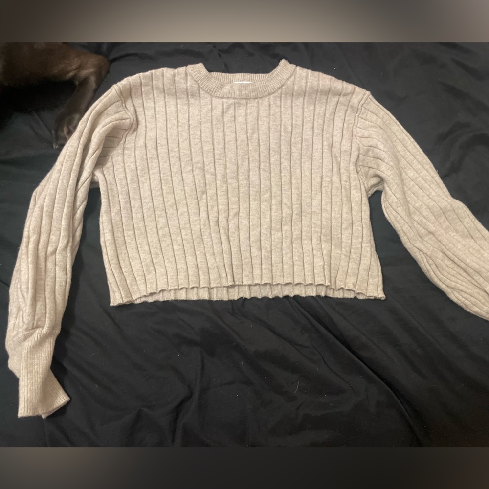 TAN SWEATER